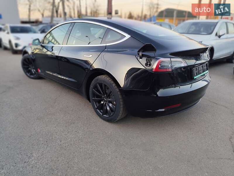 Седан Tesla Model 3 2019 в Києві