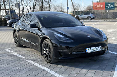 Седан Tesla Model 3 2021 в Виннице