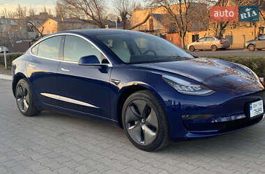 Седан Tesla Model 3 2019 в Одесі