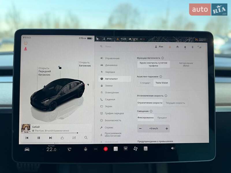 Седан Tesla Model 3 2022 в Луцке