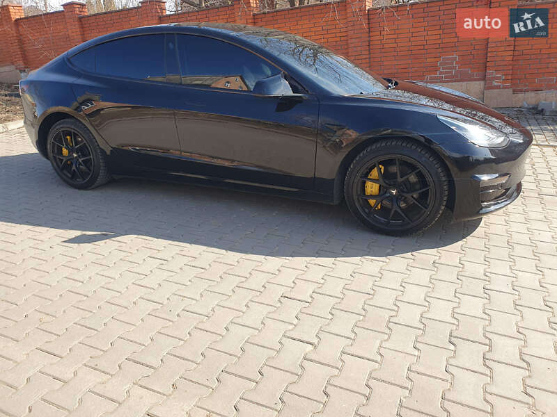 Седан Tesla Model 3 2020 в Хмельницькому