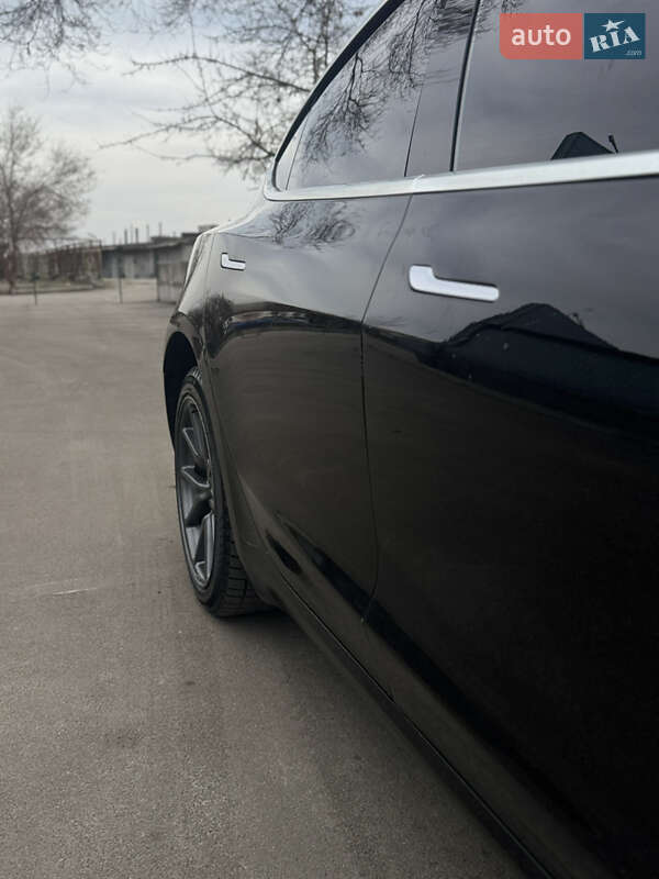 Седан Tesla Model 3 2019 в Запорожье фото 5 Седан Tesla Model 3 2019 в Запорожье
