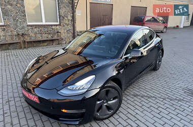 Седан Tesla Model 3 2019 в Владимире