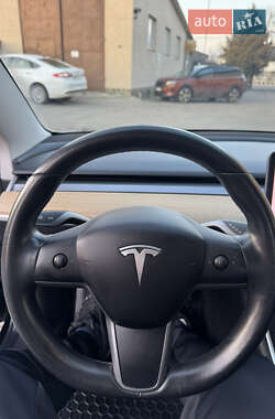 Седан Tesla Model 3 2019 в Владимире