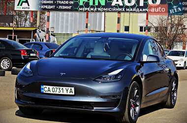 Седан Tesla Model 3 2021 в 