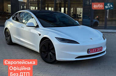 Седан Tesla Model 3 2024 в Киеве