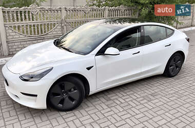 Седан Tesla Model 3 2022 в Запоріжжі