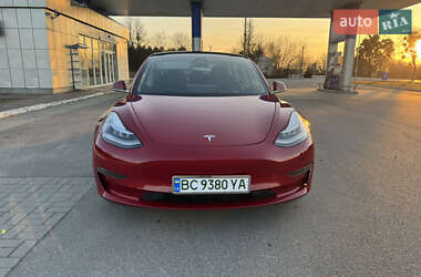 Седан Tesla Model 3 2019 в 
