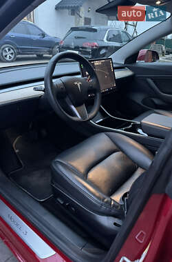 Седан Tesla Model 3 2019 в 