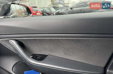 Седан Tesla Model 3 2018 в Киеве