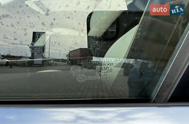 Седан Tesla Model 3 2019 в Черновцах