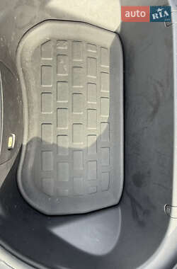 Седан Tesla Model 3 2019 в Черновцах