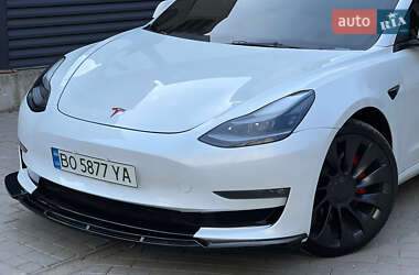 Седан Tesla Model 3 2023 в Хмельницком