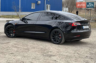 Седан Tesla Model 3 2019 в Калуше