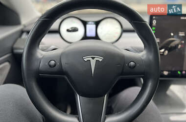 Седан Tesla Model 3 2019 в Калуше