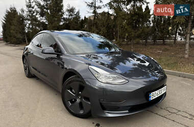 Седан Tesla Model 3 2023 в Тернополе