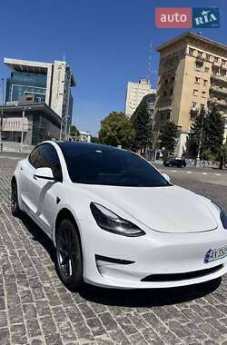 Седан Tesla Model 3 2021 в Львові