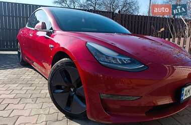 Седан Tesla Model 3 2018 в 
