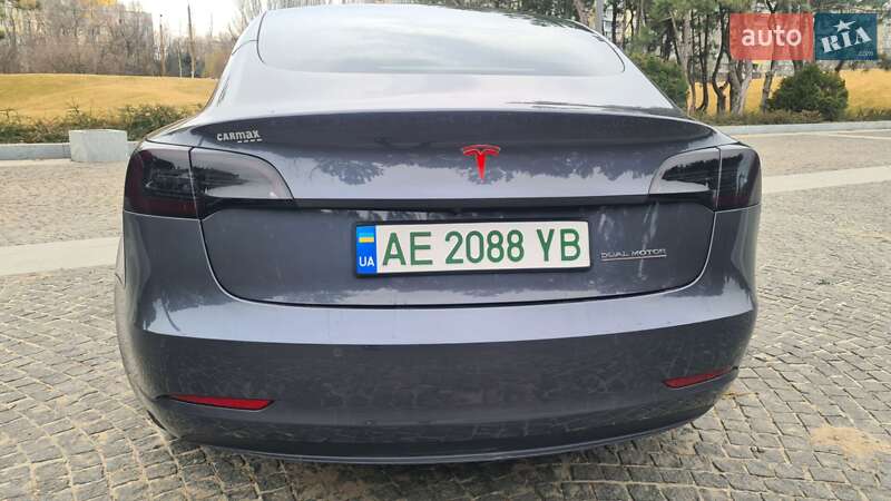Седан Tesla Model 3 2019 в Дніпрі