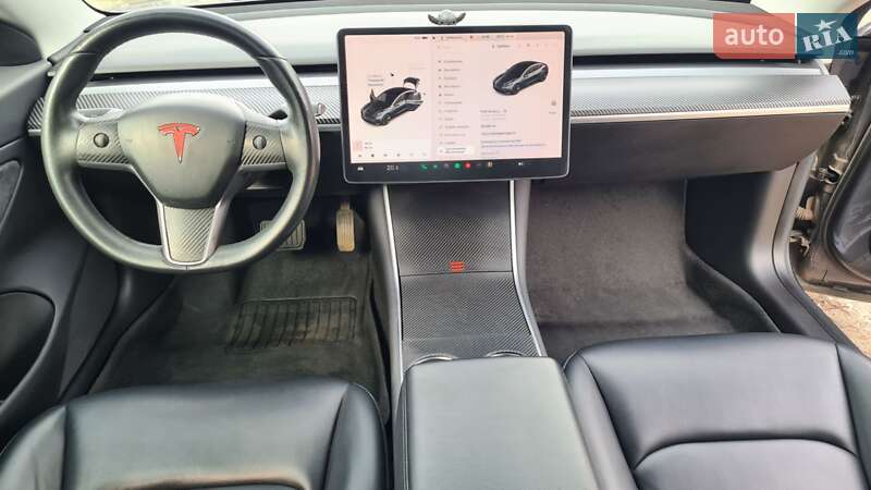 Седан Tesla Model 3 2019 в Дніпрі