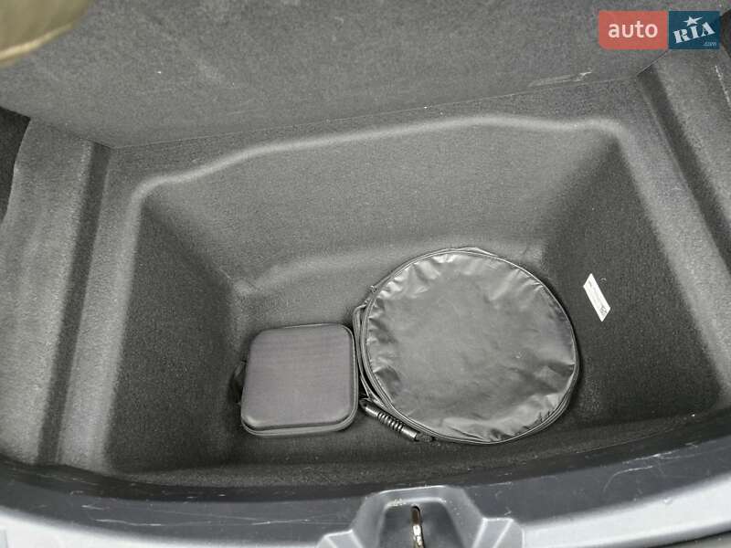 Седан Tesla Model 3 2021 в Киеве фото 13 Седан Tesla Model 3 2021 в Киеве