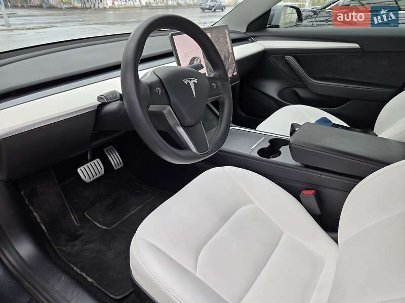 Седан Tesla Model 3 2021 в Киеве фото 15 Седан Tesla Model 3 2021 в Киеве