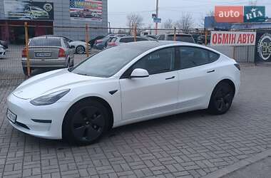 Седан Tesla Model 3 2023 в 