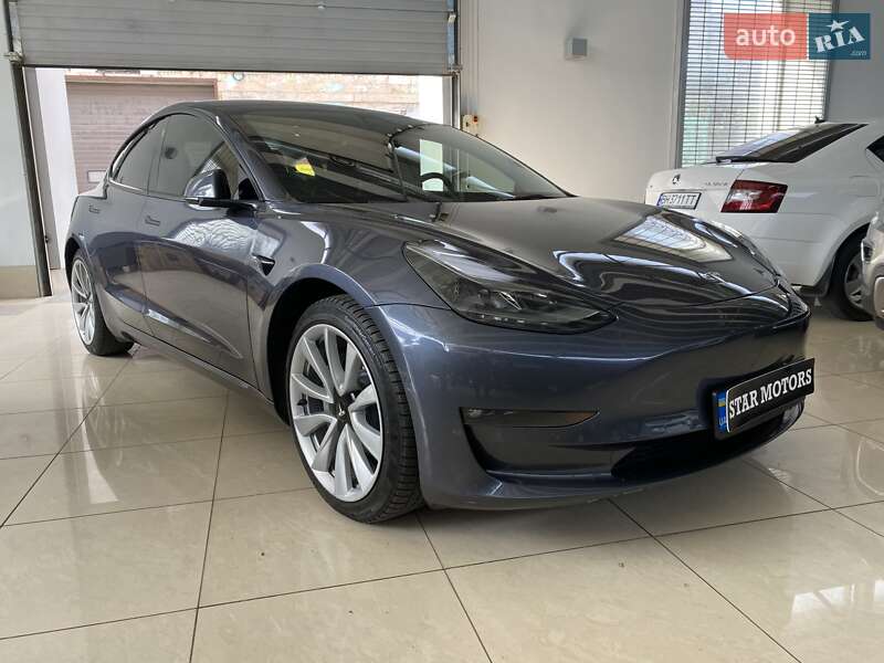 Седан Tesla Model 3 2022 в Одесі