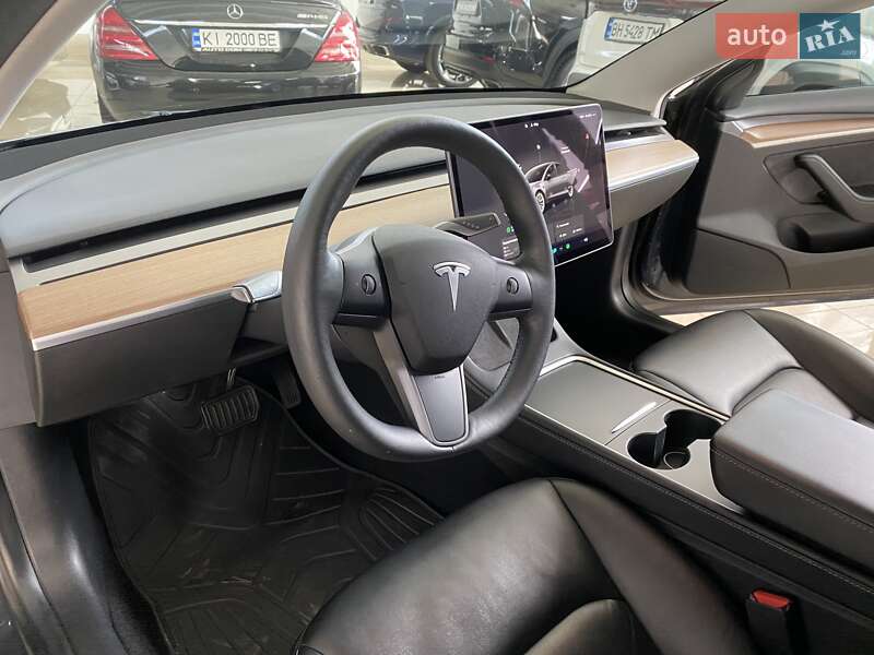 Седан Tesla Model 3 2022 в Одесі