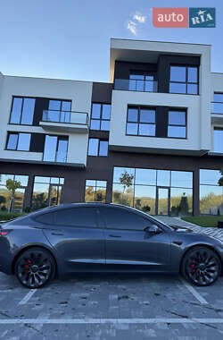 Седан Tesla Model 3 2022 в Тернополе
