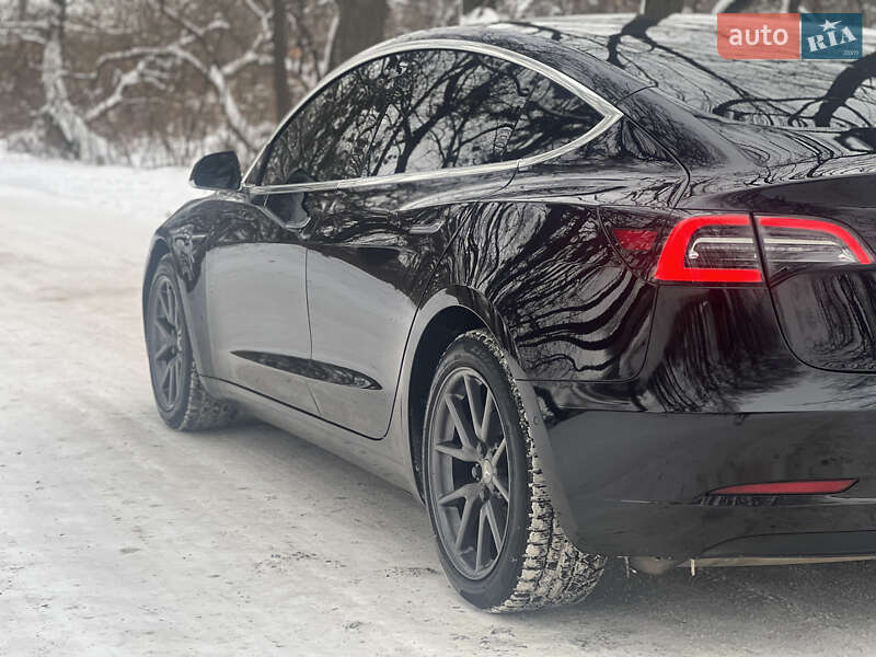 Седан Tesla Model 3 2019 в Володимирі фото 9 Седан Tesla Model 3 2019 в Володимирі