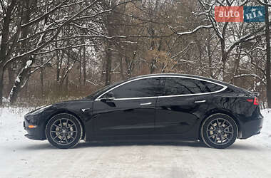 Седан Tesla Model 3 2019 в Владимире