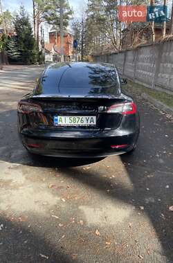 Седан Tesla Model 3 2021 в 