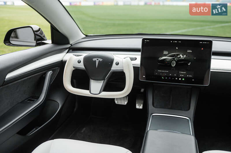 Седан Tesla Model 3 2022 в Одессе