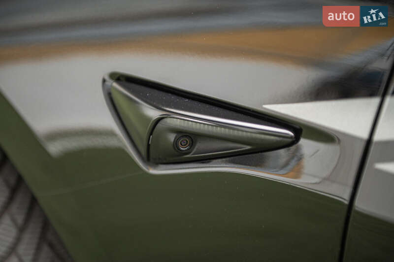 Седан Tesla Model 3 2022 в Одессе