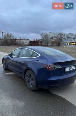 Седан Tesla Model 3 2018 в Чернигове