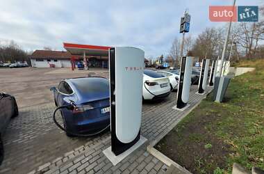 Седан Tesla Model 3 2019 в Киеве