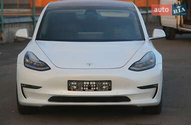 Седан Tesla Model 3 2019 в 
