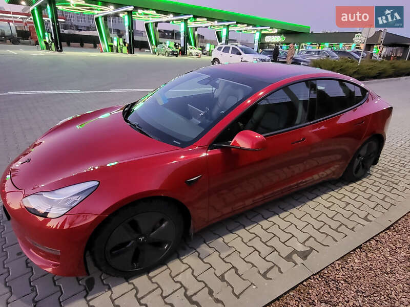 Седан Tesla Model 3 2018 в Тернополі