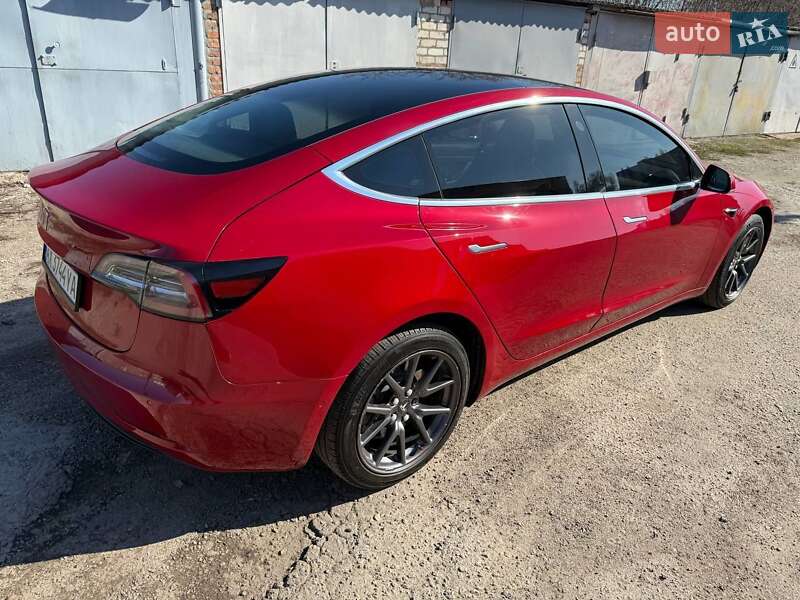 Седан Tesla Model 3 2019 в Харкові