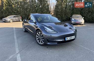 Седан Tesla Model 3 2019 в 