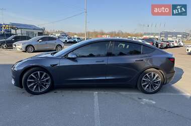 Седан Tesla Model 3 2019 в Львове