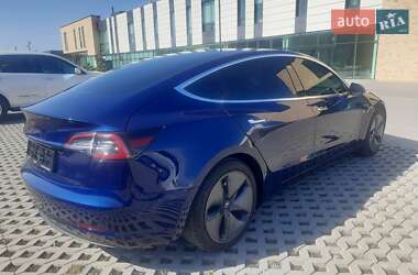 Седан Tesla Model 3 2018 в 
