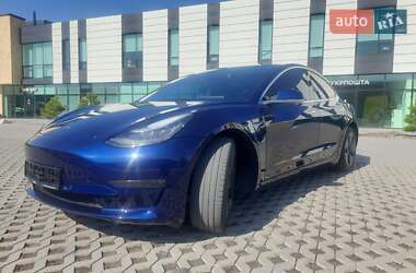 Седан Tesla Model 3 2018 в 
