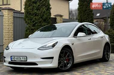Седан Tesla Model 3 2020 в Виннице