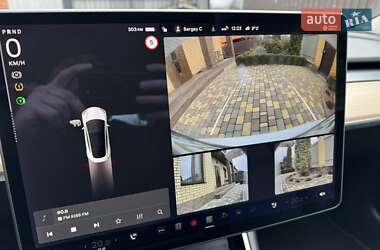 Седан Tesla Model 3 2020 в 
