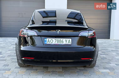 Седан Tesla Model 3 2019 в 