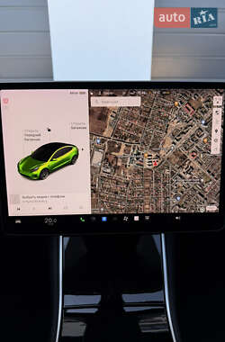 Седан Tesla Model 3 2019 в 