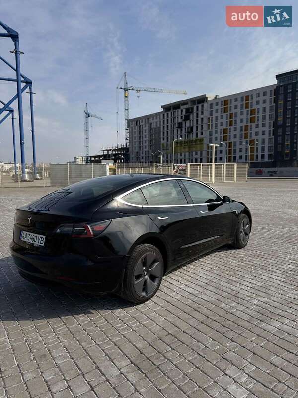 Седан Tesla Model 3 2019 в Харкові