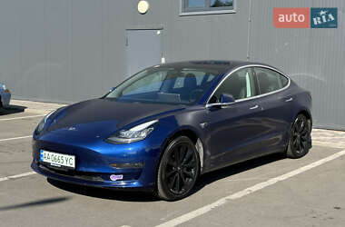 Седан Tesla Model 3 2019 в 